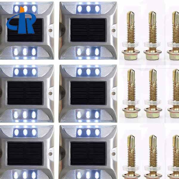 Ni-Mh Battery Led Solar Studs With Shank Rate